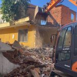 DEMOLIÇÂO MECANIZADA